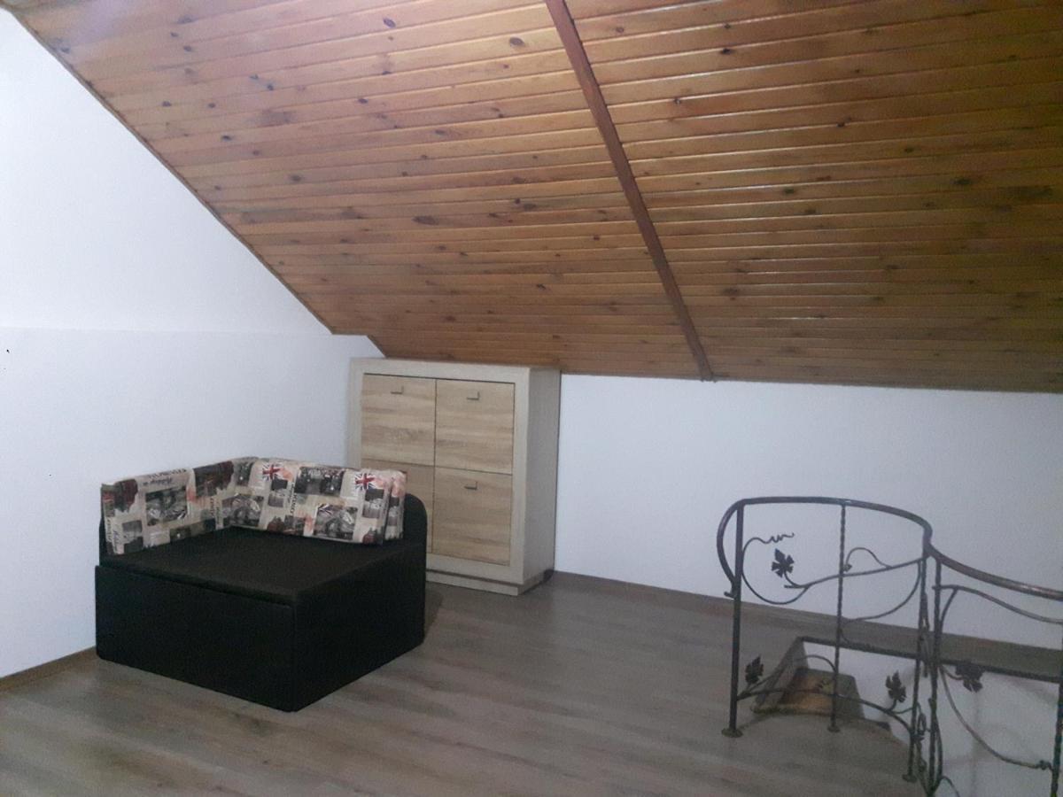 Киевская 43 Lägenhet Khorol Exteriör bild